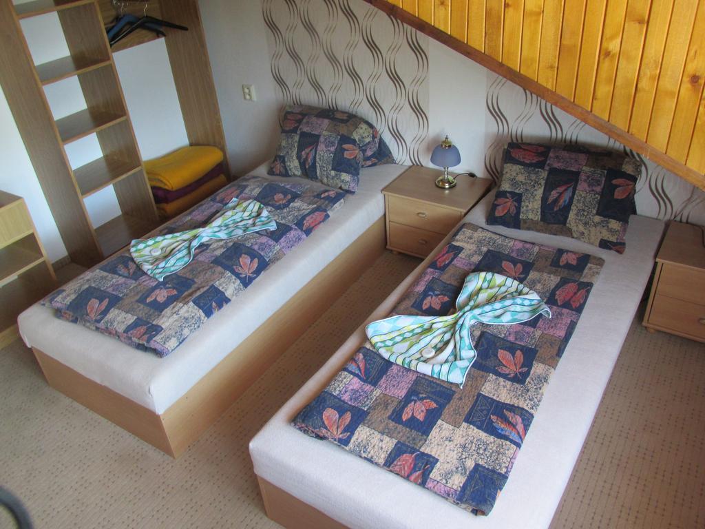 Pension U Vlášků Karlovy Vary Habitación foto